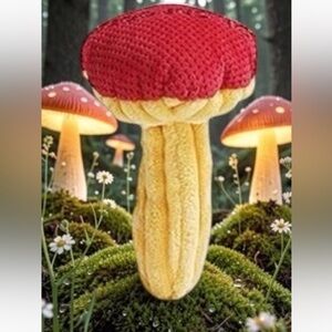 Mushroom Catnip Cat Toys, Catnip & Silvervine Chew Toy, Red Amanita Mushroom 🍄